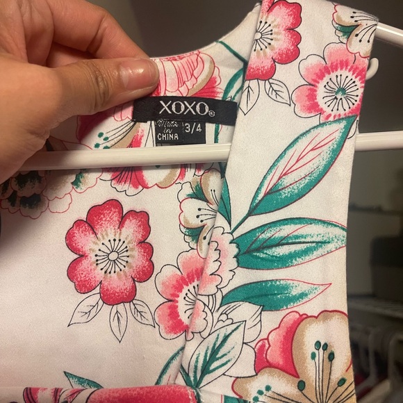 XOXO fitted dress - Picture 3 of 3